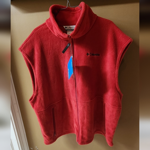 Fleece Red Vest - Picture 1 of 3